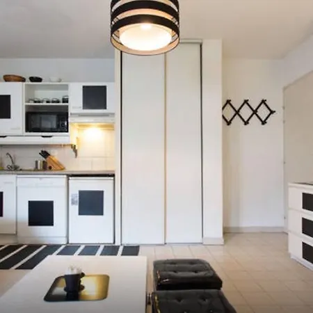 Viola Apartment *